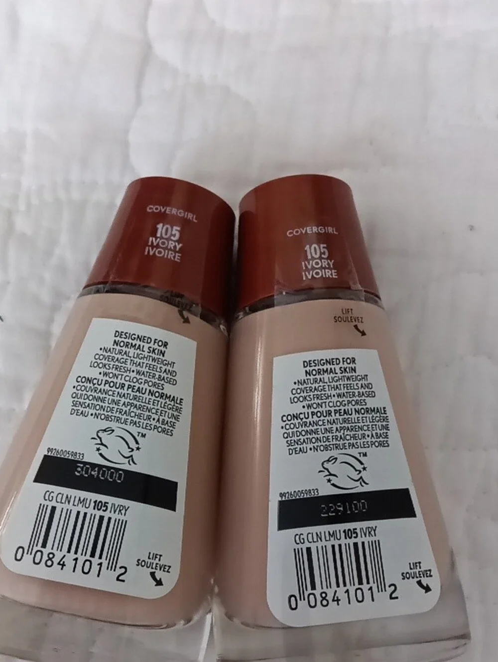 COVERGIRL Clean Liquid Foundation 105 Ivory